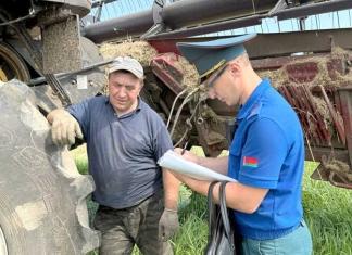Пожарная безопасность в поле: спасатели усилили контроль во время уборочной