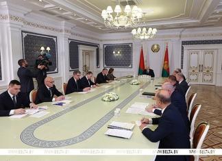 Парламентская сессия, лицензирование и крупный бизнес: итоги недели Президента