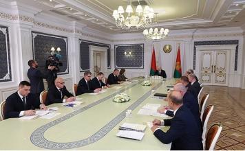 Парламентская сессия, лицензирование и крупный бизнес: итоги недели Президента