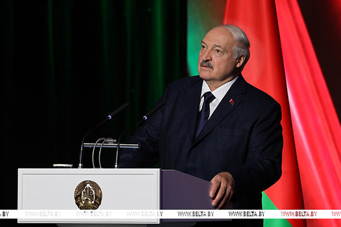 Президент Беларуси назвал единство народа основой независимости государства