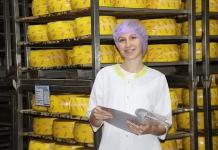 Молодой специалист в производстве: как Анна Кольцова осваивает профессию инженера-технолога