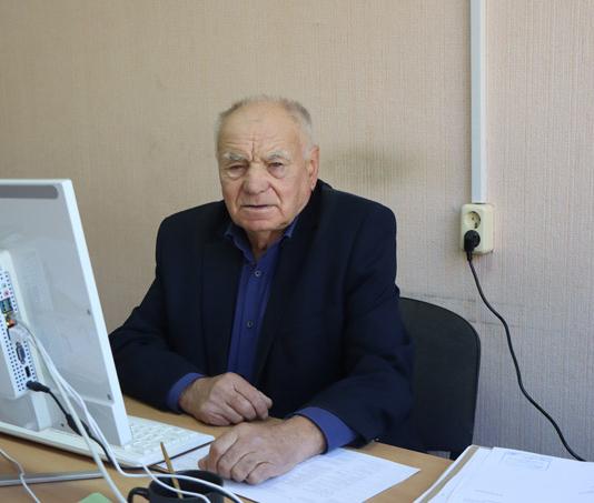 Что вспоминает о работе ветеран санэпидслужбы Евгений Зубец